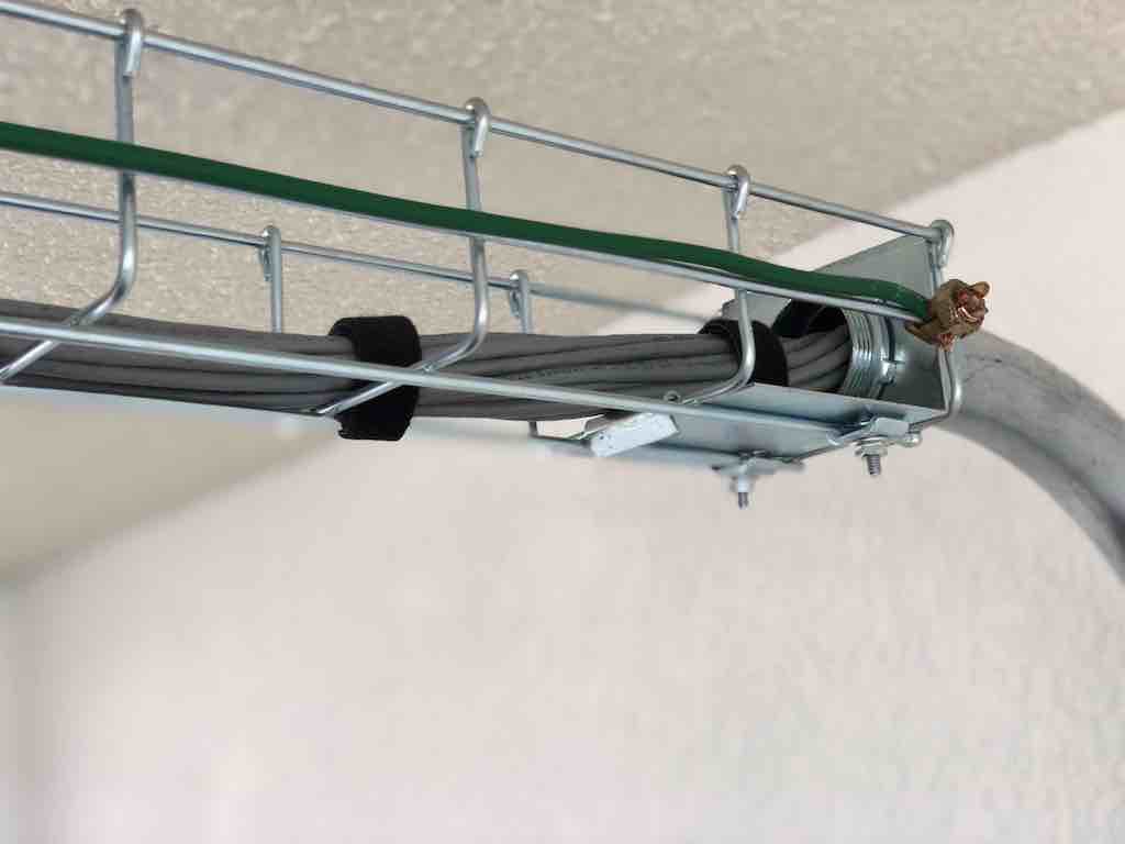 Aterrizado de charola